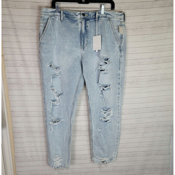 KANCAN HIGH RISE DISTRESSED BOYFRIEND LIGHT WASH JEANS, SZ 31x28 - Picture 1 of 15